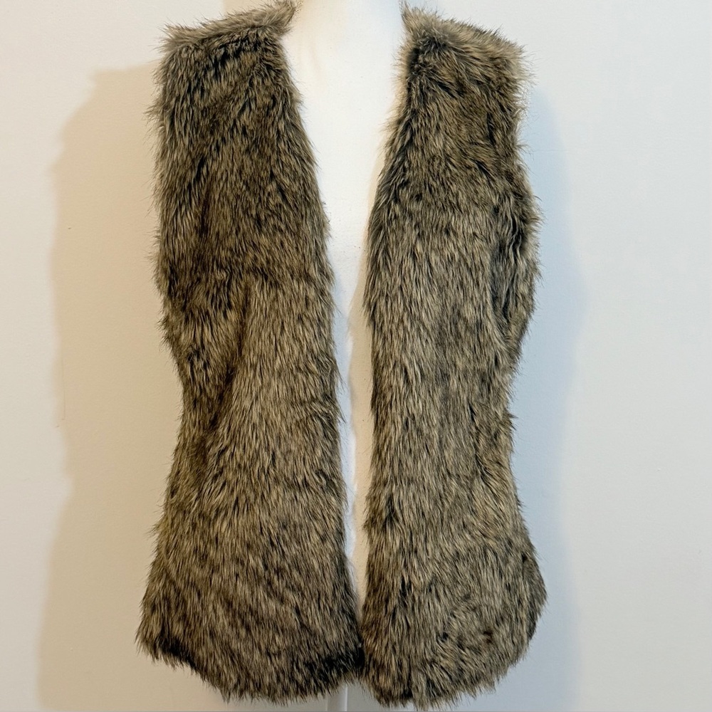 Old Navy Brown Faux Fur Vest Size Small — Soft Plush Lined Winter Layer